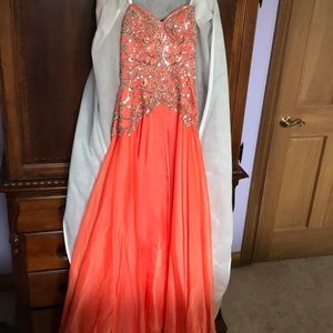 Used prom dress / worn once
